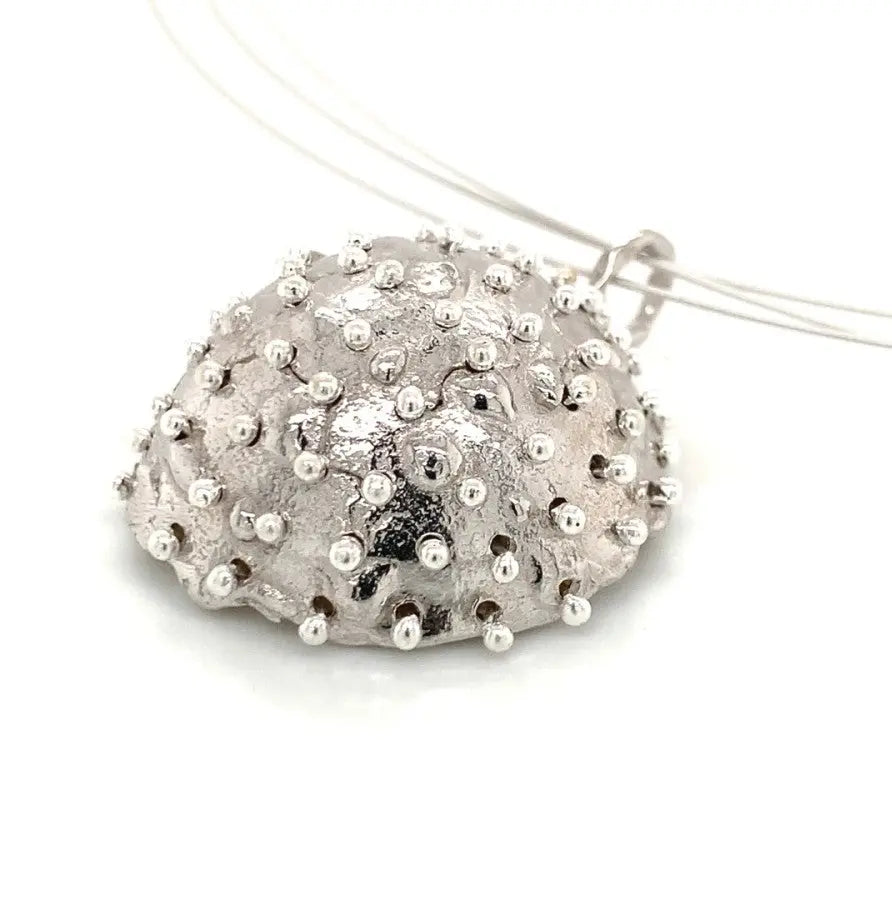 Dance of Stamens Necklace Midi, Silver Hollow Bezel with Lapis Lazuli