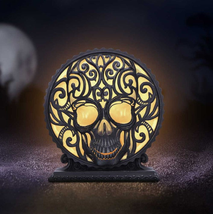 Nemesis Now Death’s Embrace Gothic Skull Lamp (20.2cm)