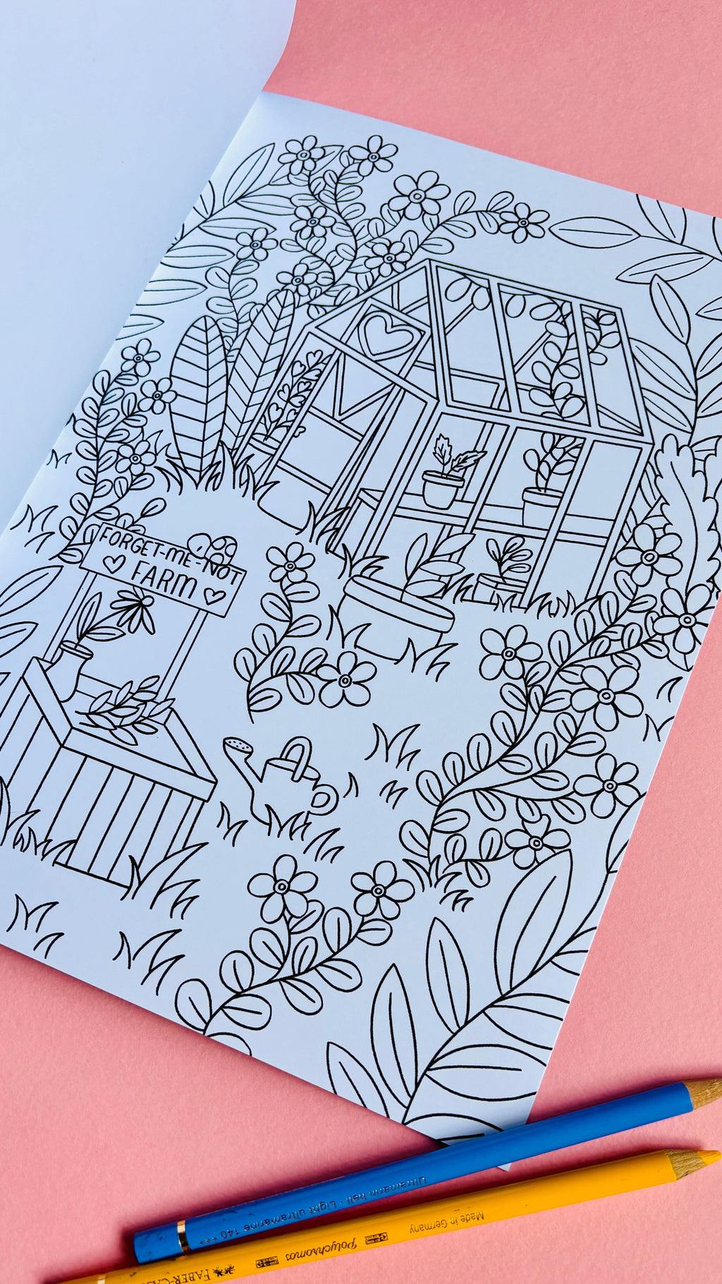 Fairy Colouring Book- Tiny Homes a Fantasy Colouring Book for Adults and Kids