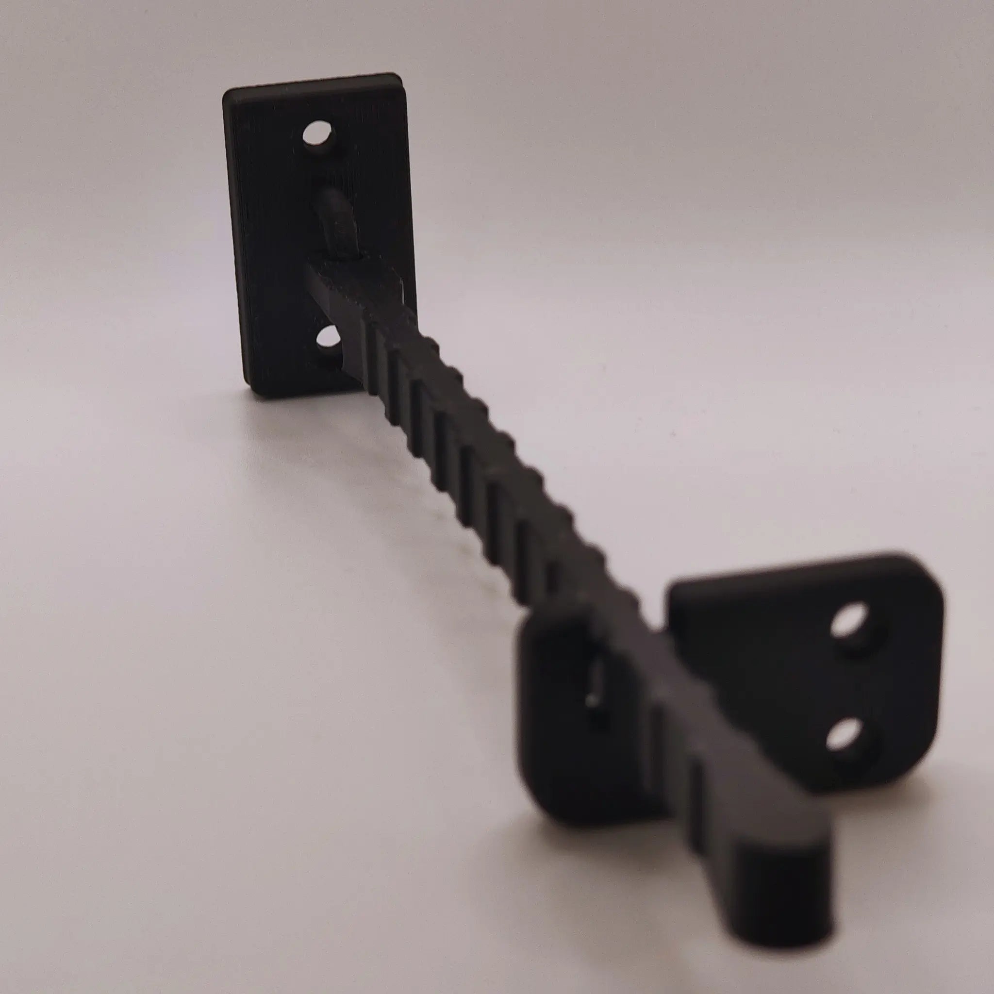 EasyBreeze Adjustable Window and Door Restrictor