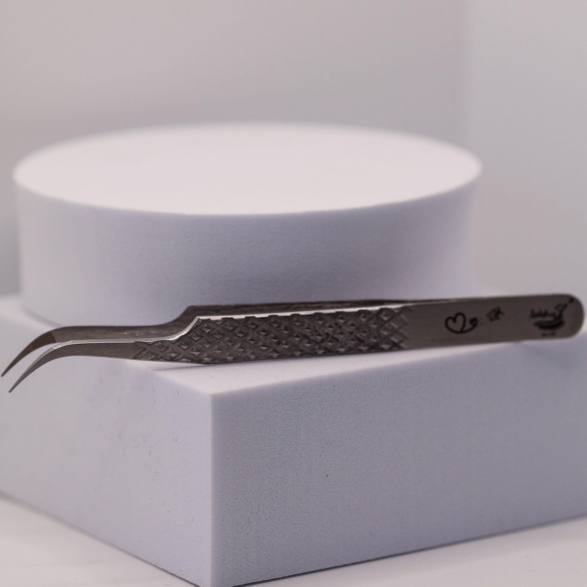 All Purpose Curved 60 Degree Fibre Grip Tweezers