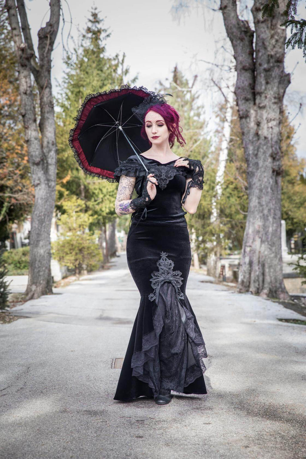 Dark In Love Cordelia Black Velvet Skirt - Gothic Fishtail Skirt Embroidered Lace