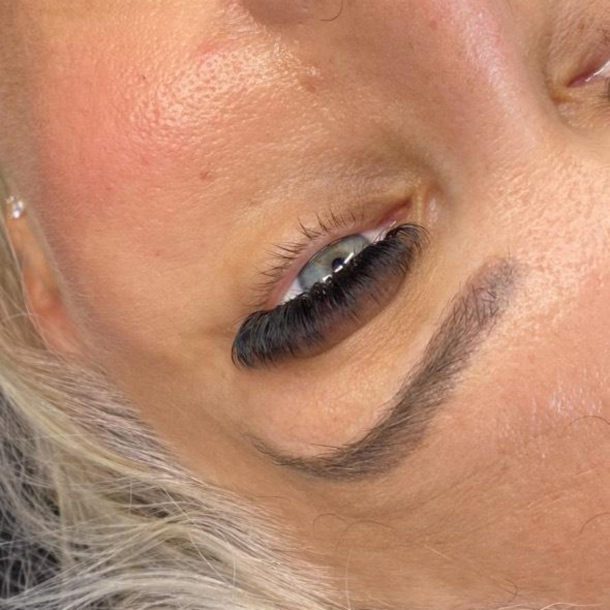 Platinum Volume Lashes 16 Row Mixed Tray