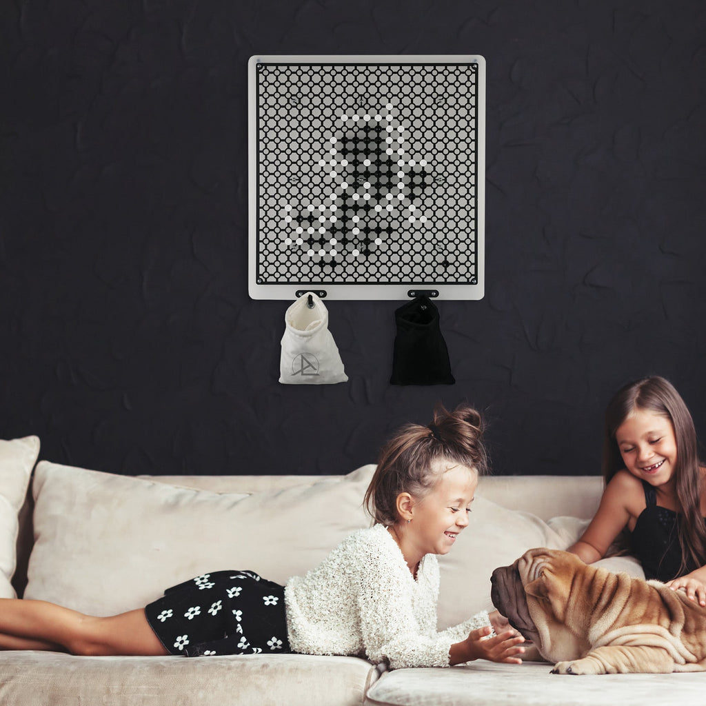 Go, Strategy Wall Game