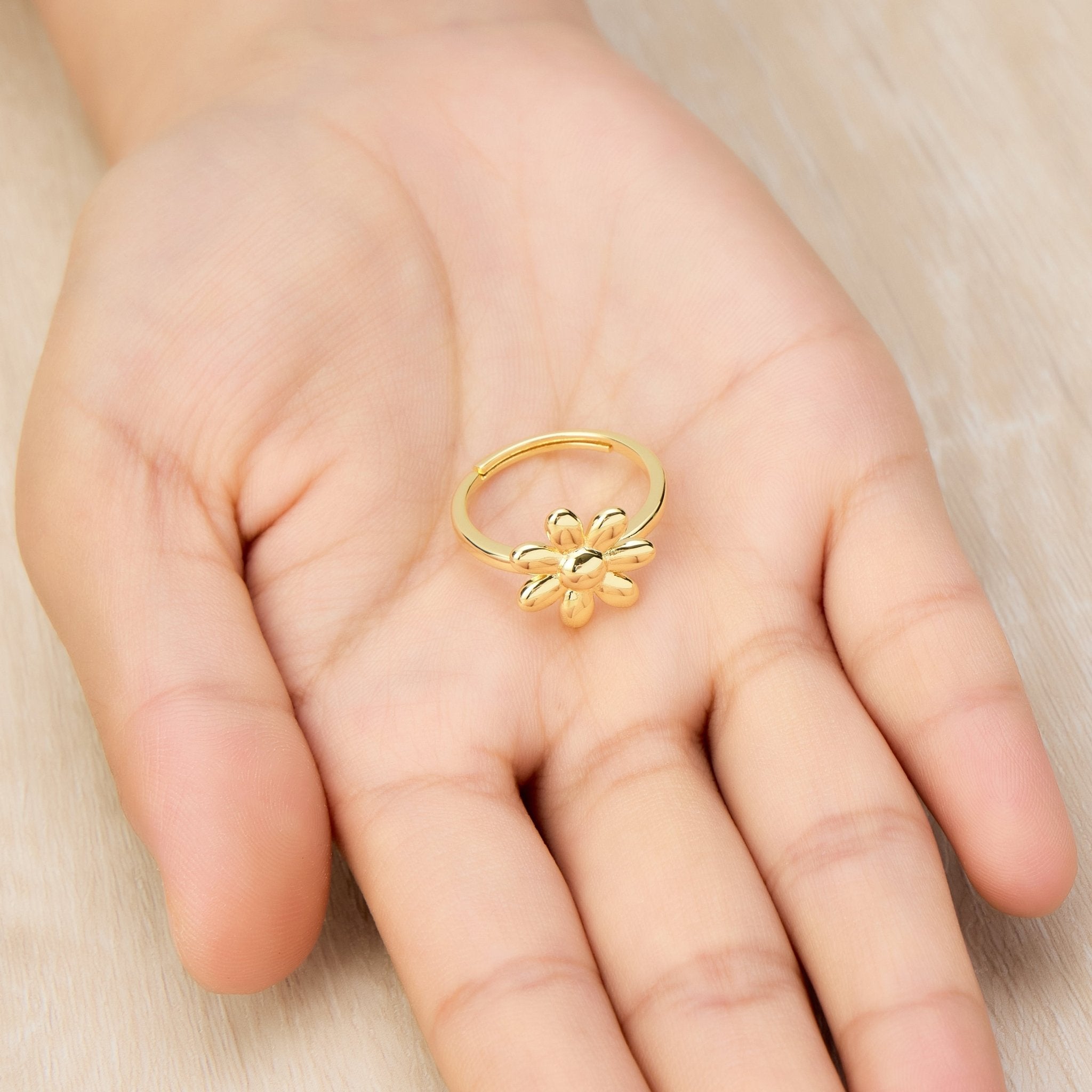 18k Gold Plated Adjustable Daisy Ring