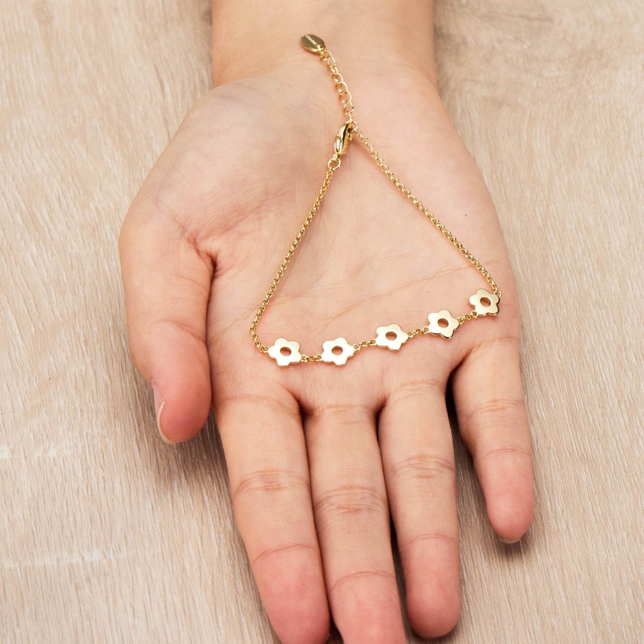 18k Gold Plated Flower Bracelet