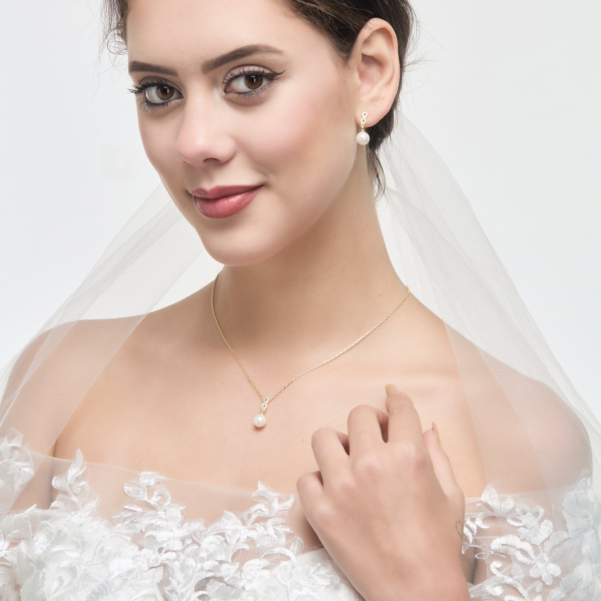 18k Gold Plated I Couldn't Say I Do Without You Infinity Pearl Drop Bridal Set with Zircondia® Crystals