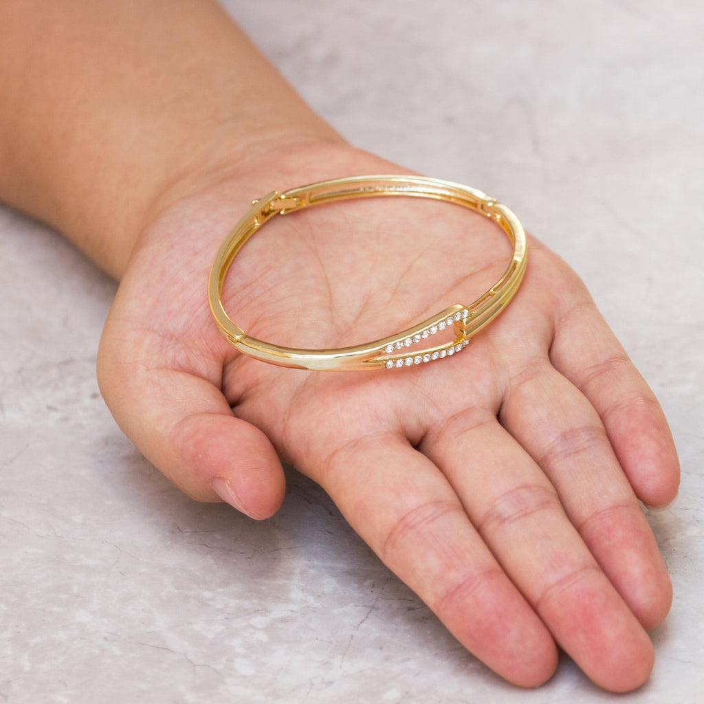 18k Gold Plated Link Bangle Created with Zircondia® Crystals (7 Inch)