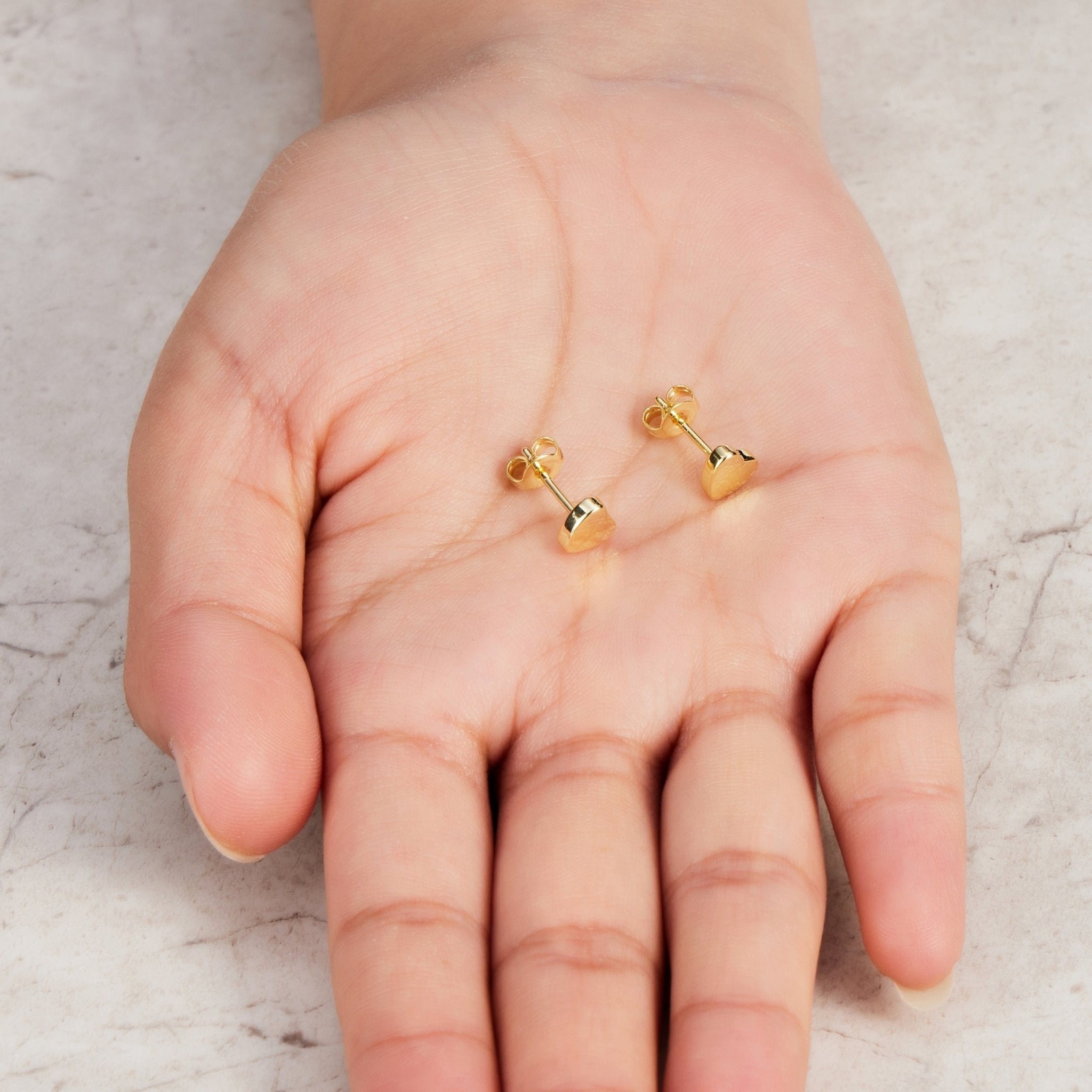 18k Gold Plated Sister Heart Stud Earrings with Quote Card