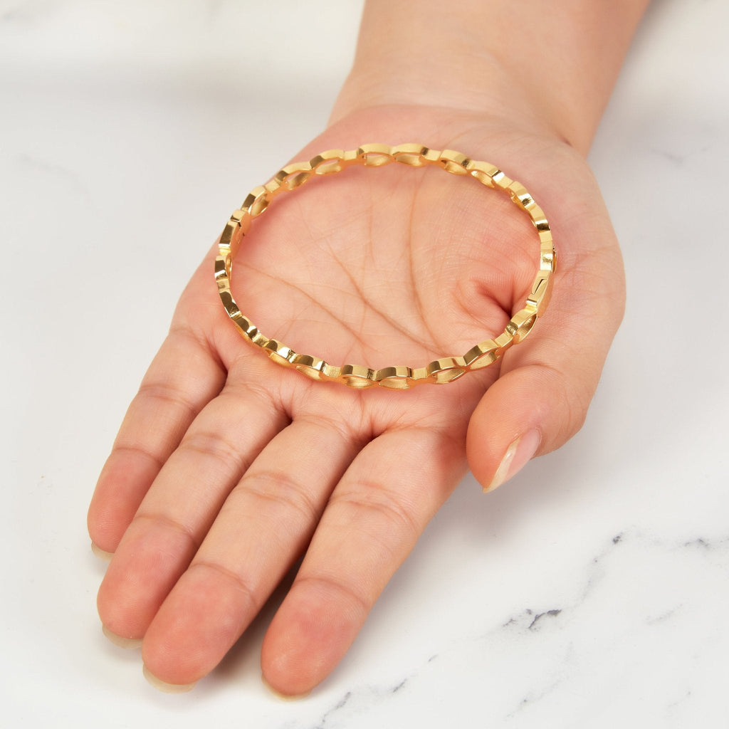 18k Gold Plated Stainless Steel Infinity Bangle (7 Inch)