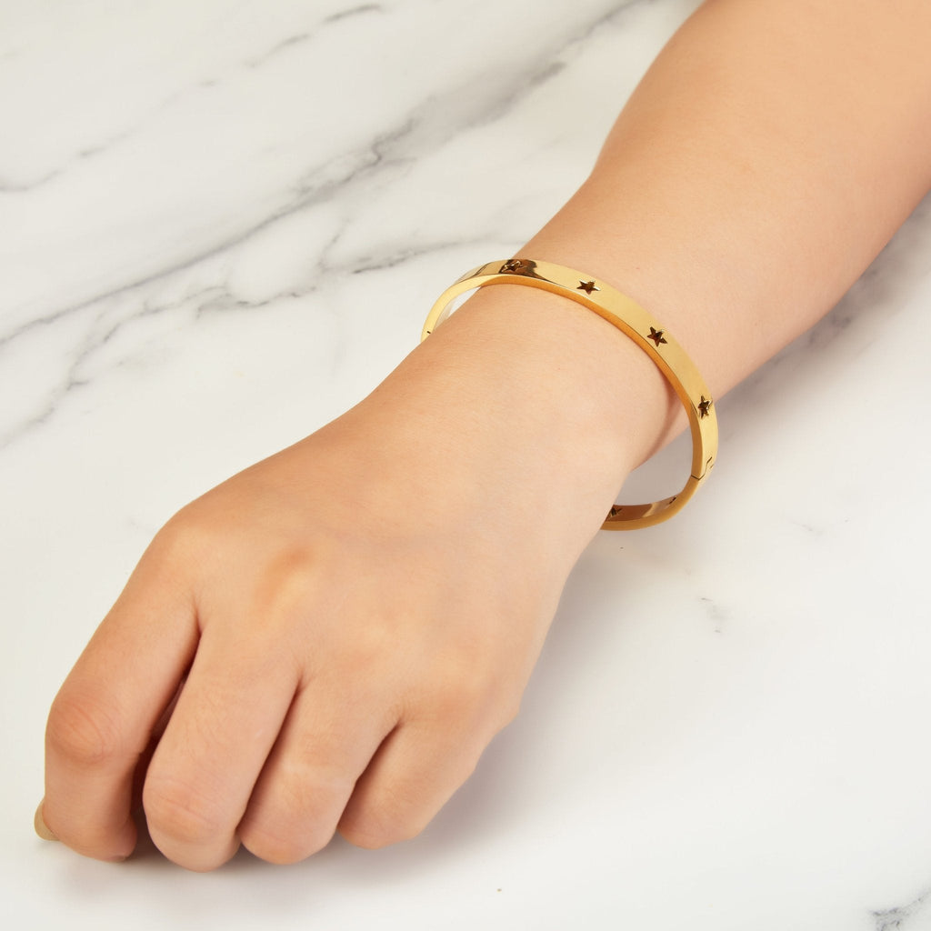 18k Gold Plated Stainless Steel Star Bangle (7 Inch)