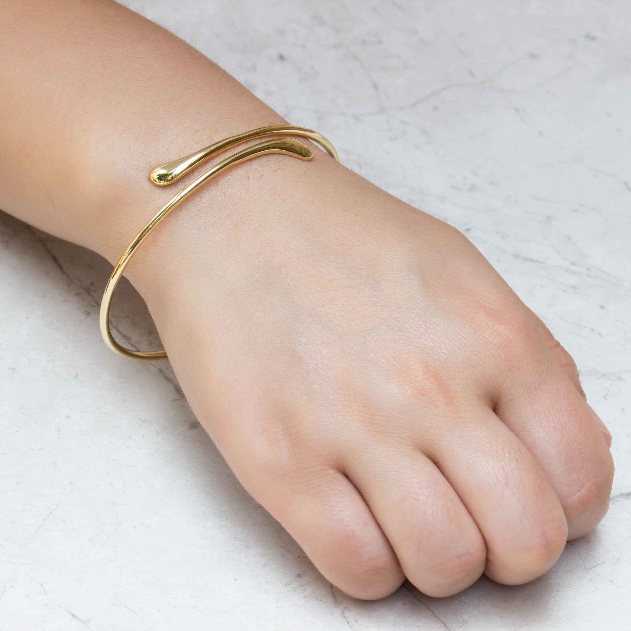 18k Gold Plated Teardrop Bangle