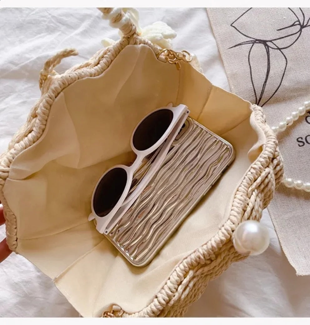 Shell Shape Raffia Clutch Woven Crossbody Shoulder Bag with Peal