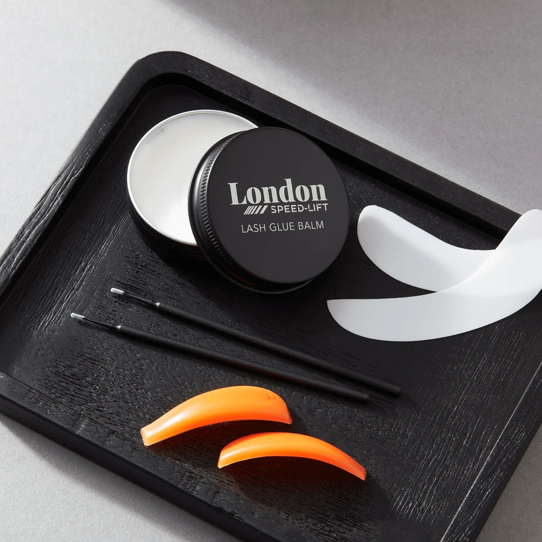 Maximum Hold Lash Lifting Glue Balm - Transparent