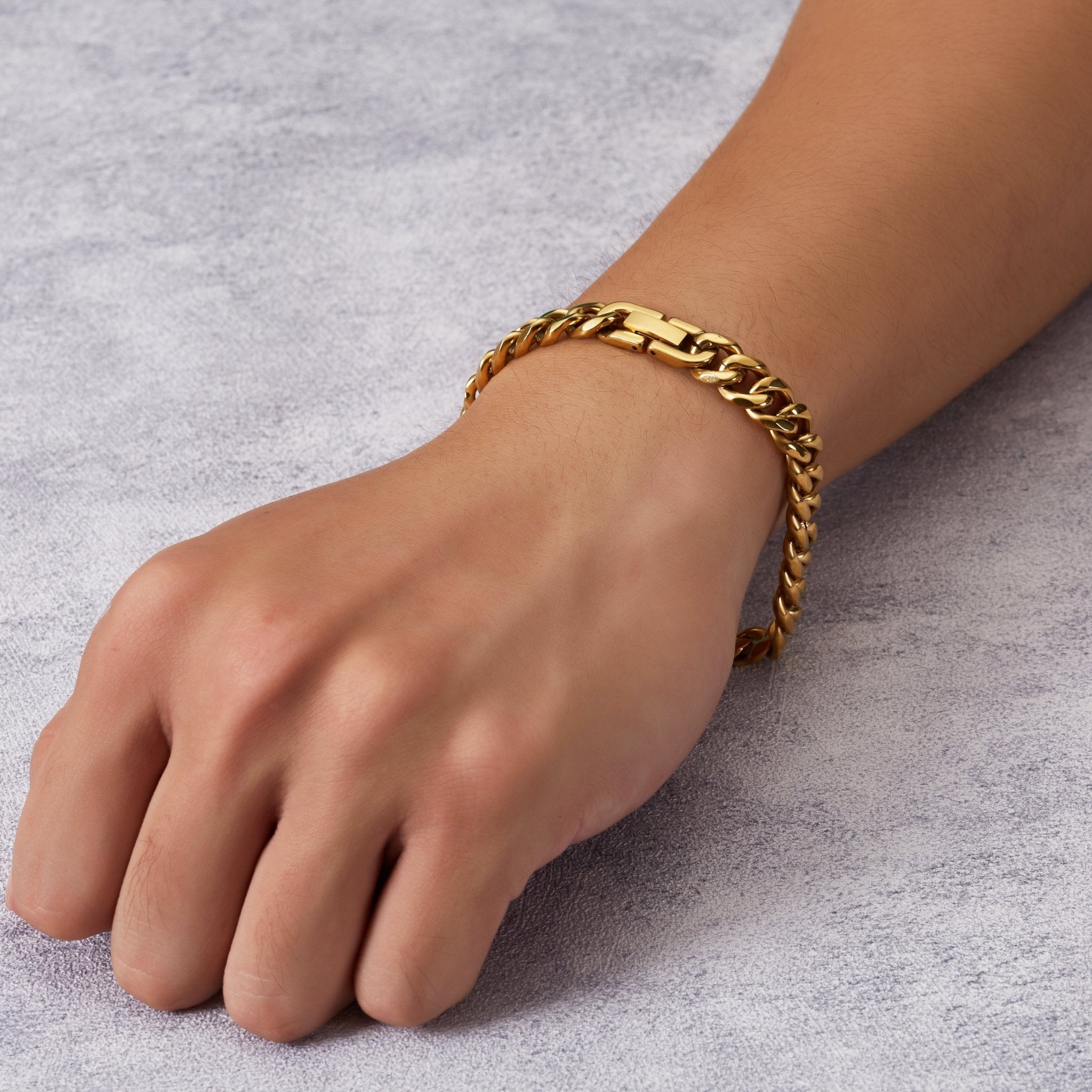 Men's 9mm 18k Gold Plated Stainless Steel 7.5-8.5 Inch Curb Chain Bracelet