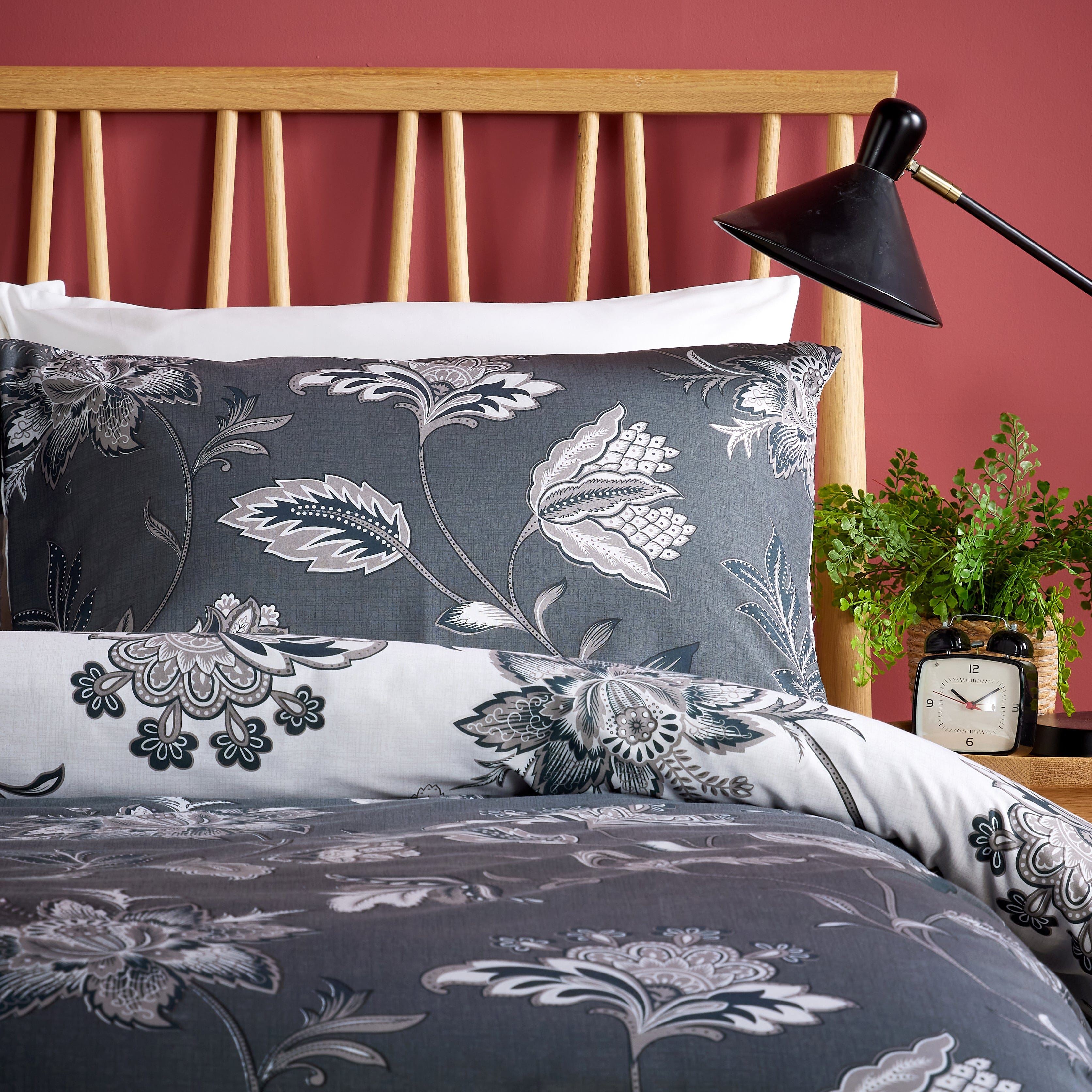 OLIVIA ROCCO Shimla Duvet Cover Set Easy Care Reversible Quilt Cover With Pillowcases
