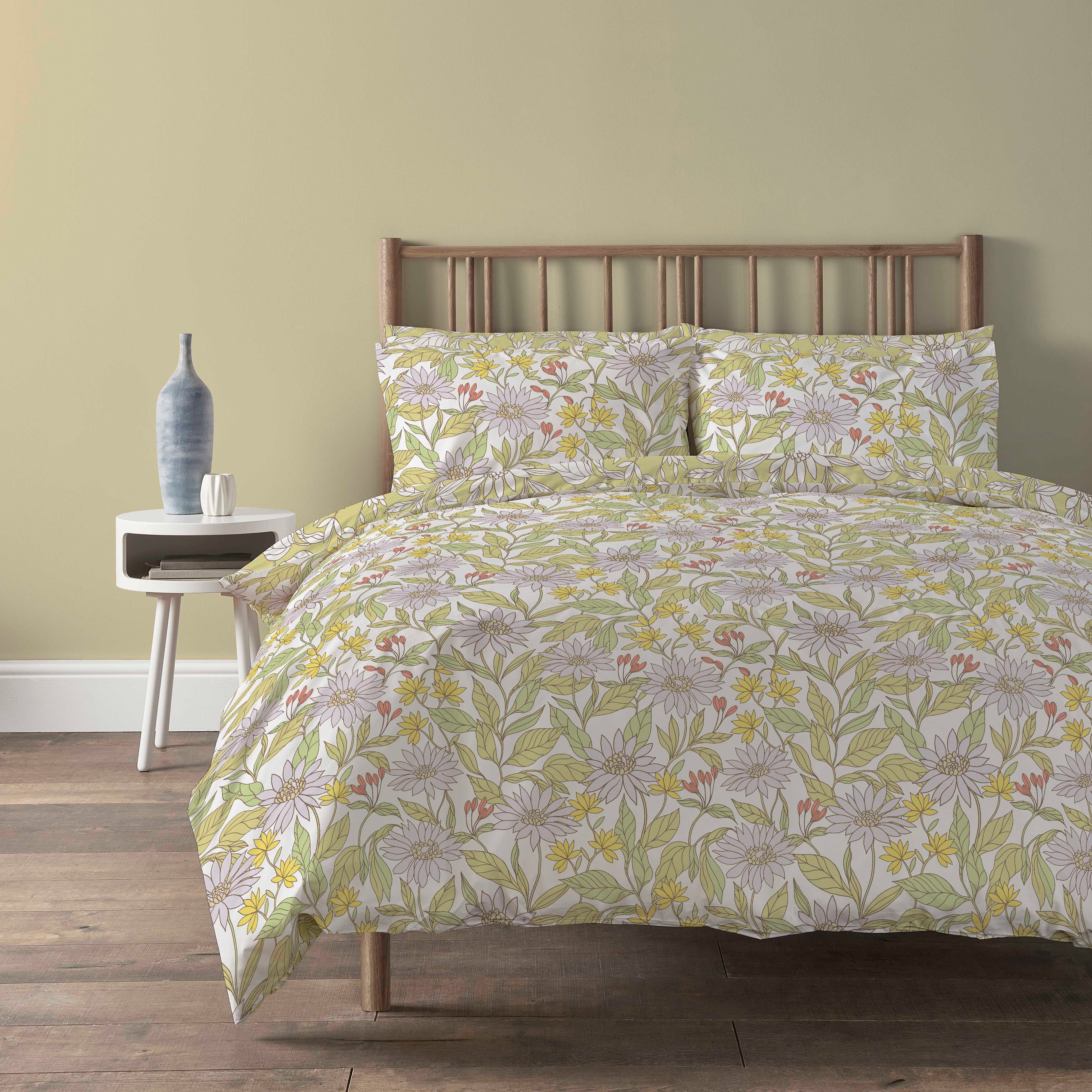 OLIVIA ROCCO Duvet Cover Set Elinor Lilac Floral Print With Pillow Cases Easy Care