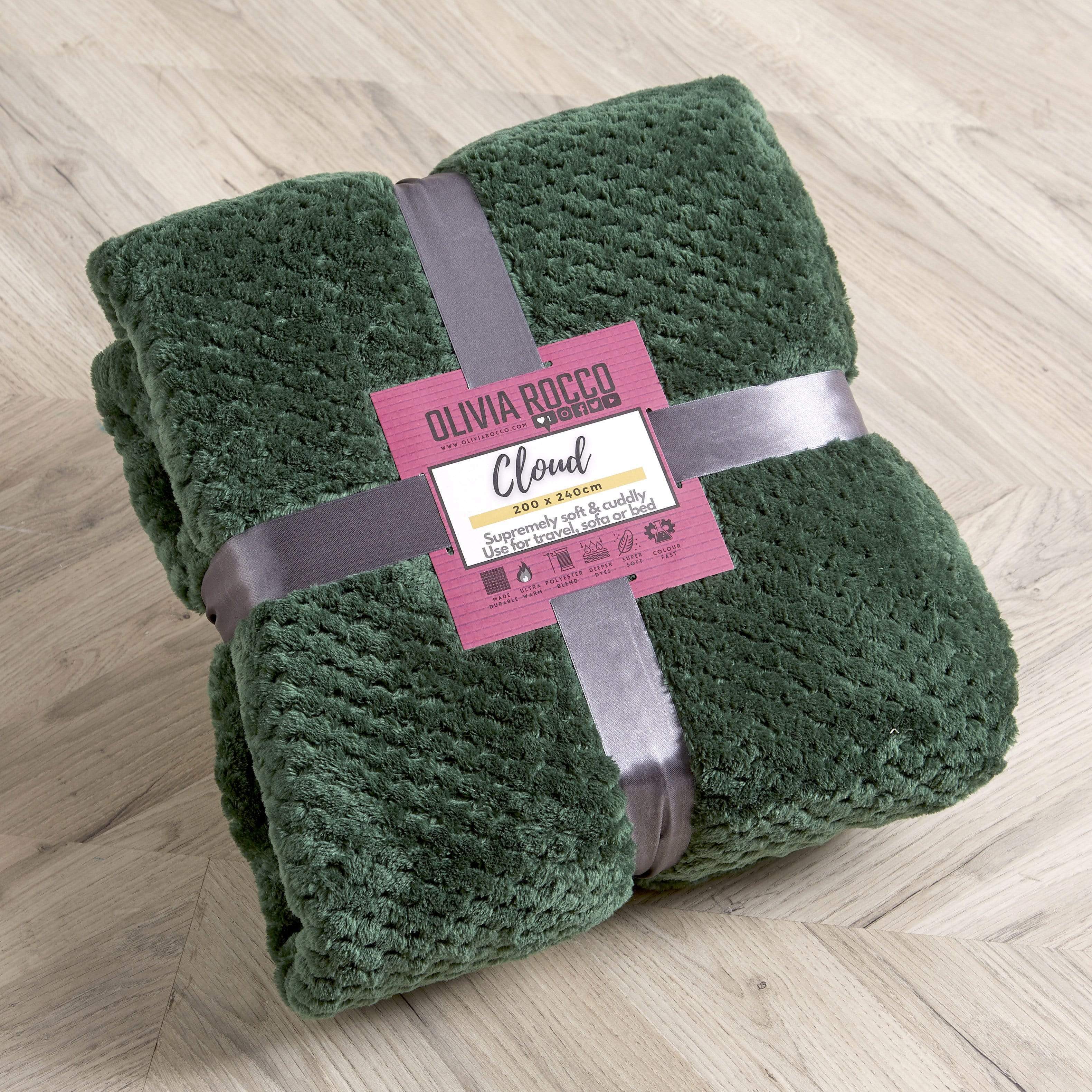 OLIVIA ROCCO Cloud Honeycomb Throw Oversized Chunky Soft Fleece Blanket Faux Fur