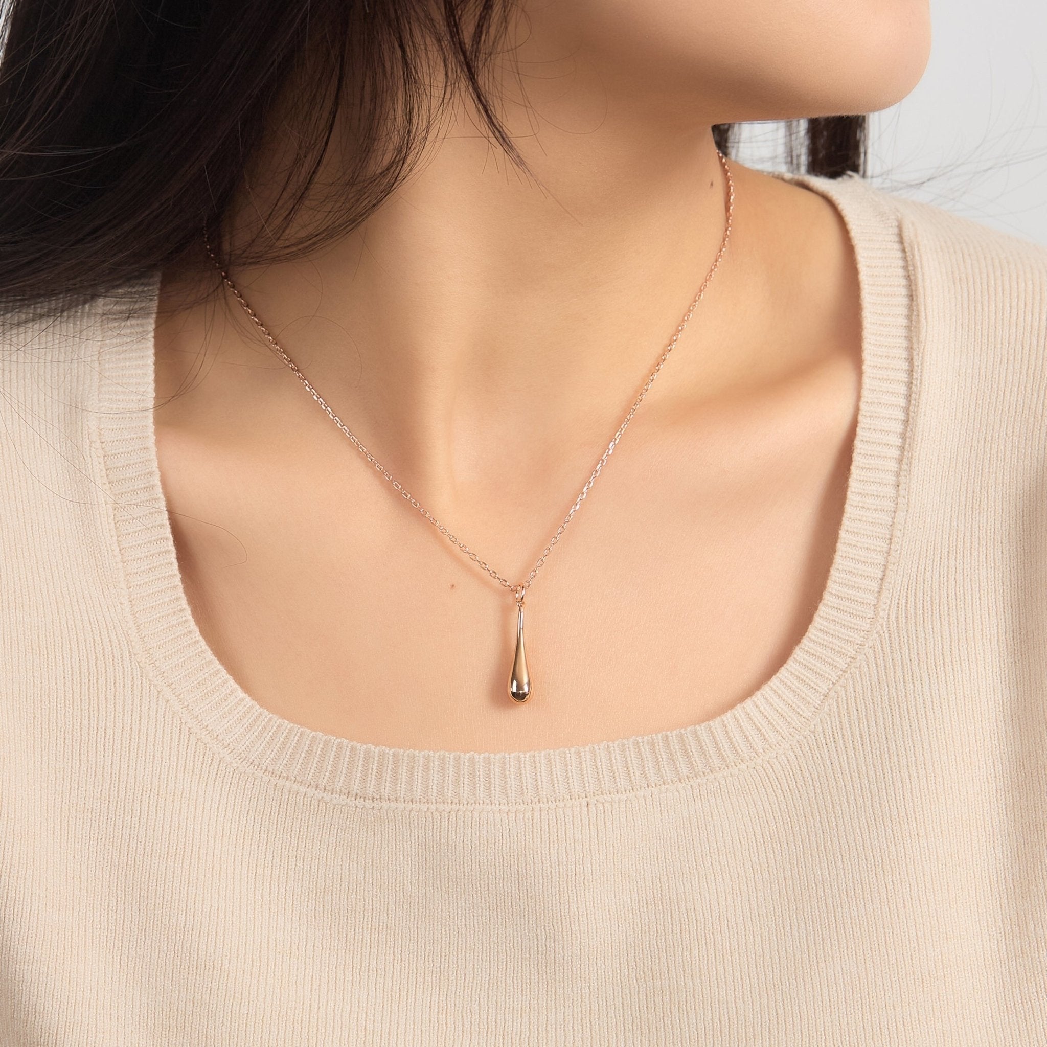 Rose Gold Plated Teardrop Necklace